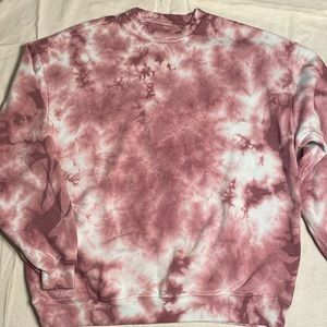 Oversized tie-dye crew neck